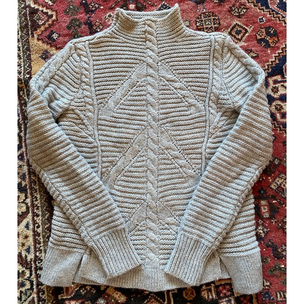 GAP Grey Knit sweater